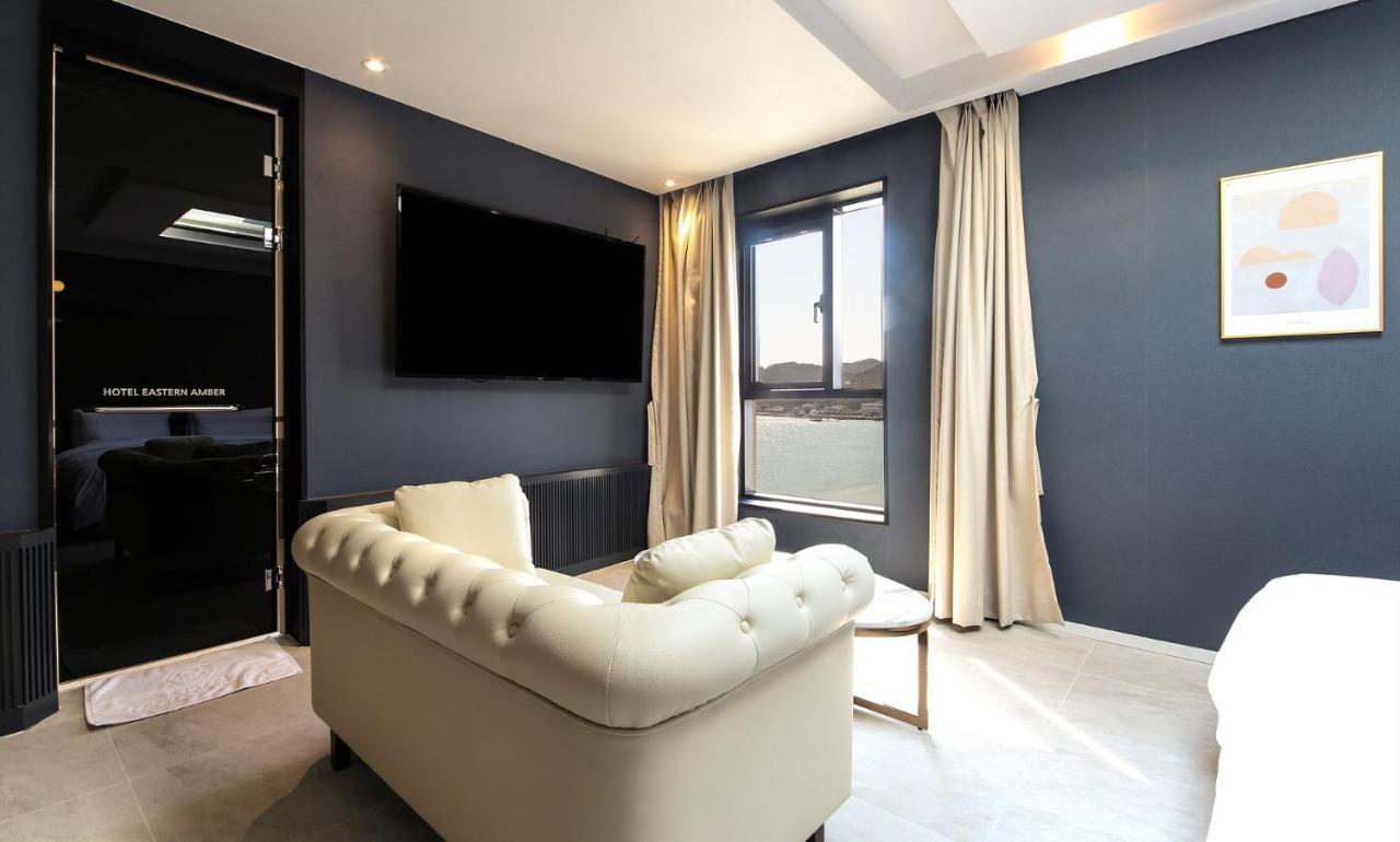H Moment Hotel Songjeong Пусан Экстерьер фото