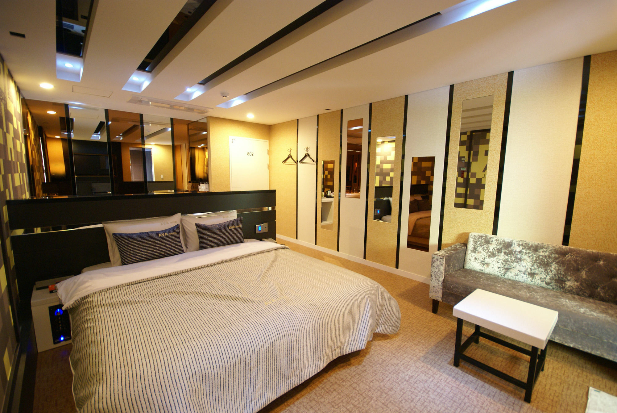 H Moment Hotel Songjeong Пусан Экстерьер фото