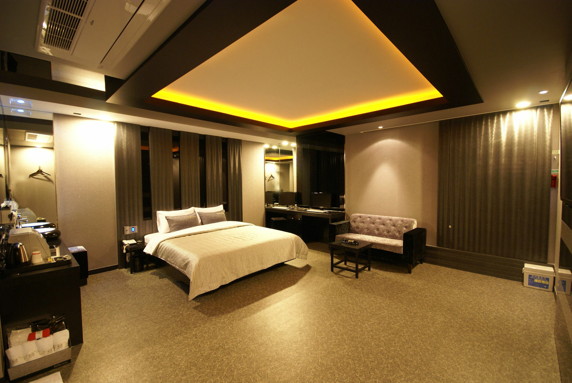 H Moment Hotel Songjeong Пусан Экстерьер фото